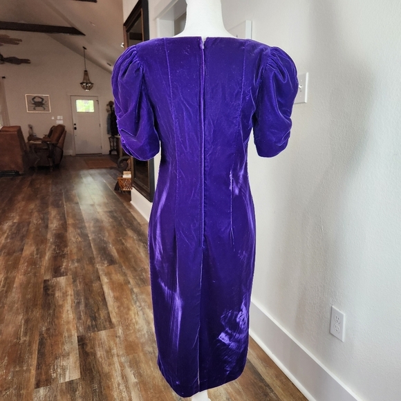 Cachet By Bari Protas Vintage Velvet Dress Purple With Shoulder Pads - Picture 8 of 10